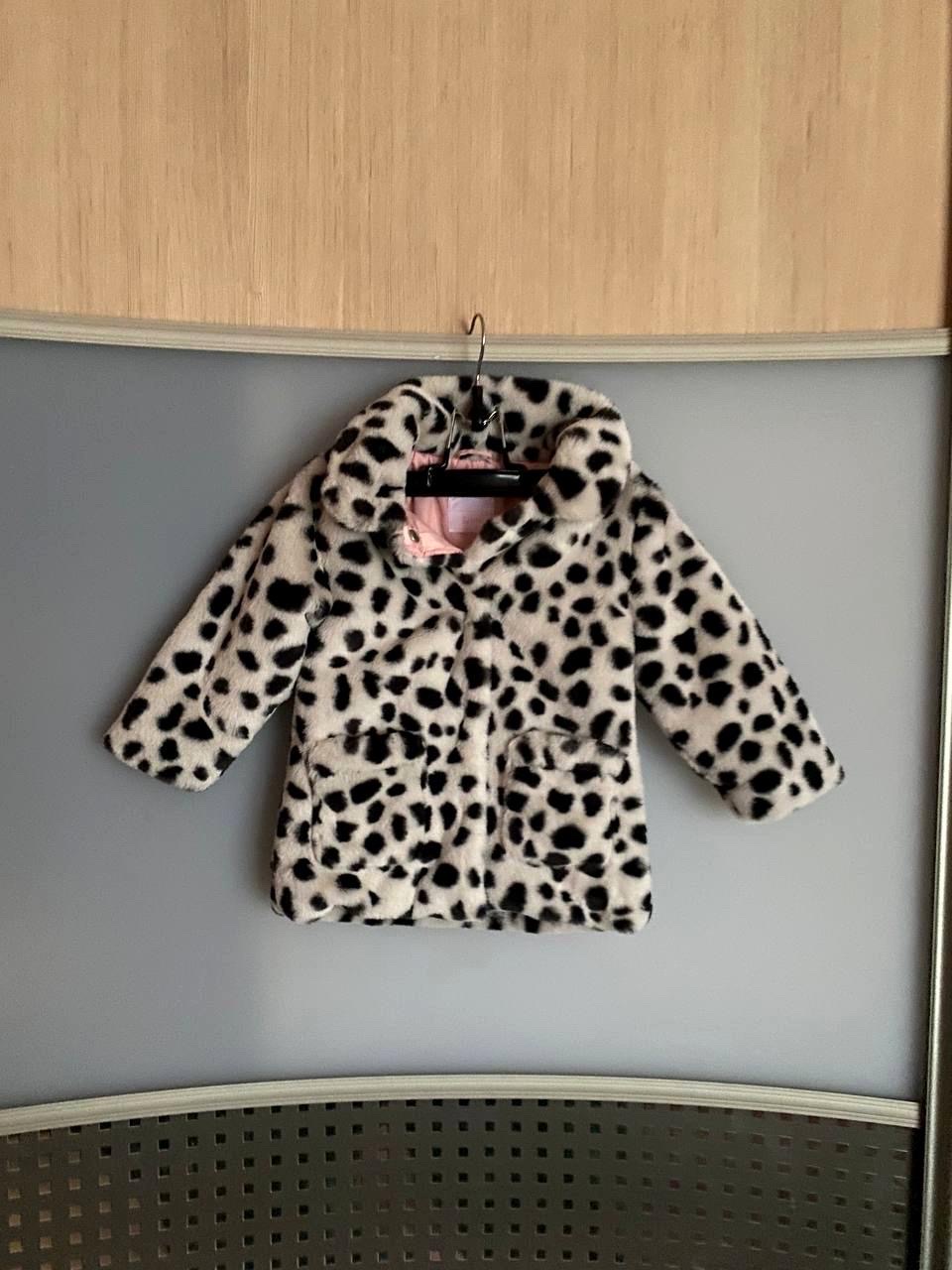 Шубка на малышку фирмы TU, cocтояние новой, , мягенькая и лёгенькая, хорошо будет на раннюю весну, на рост 92.
☎️ 375-33-314-46-92 вайбер.
?  29.99р.